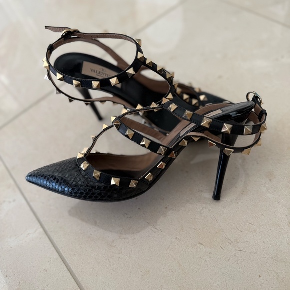 Valentino Black Snakeskin and Patent Leather Rockstud Ankle Strap Pumps - Picture 6 of 8